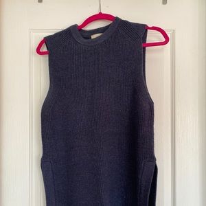 Sleeveless Wilfred turtleneck